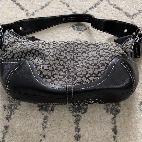 COACH Authentic Shoulder Bag - Picture 3 of 8